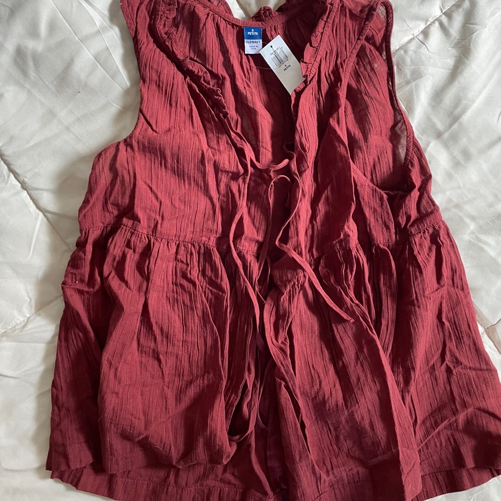Old Navy Women's Sleeveless Tie-Front Ruffled Tunic - maroon